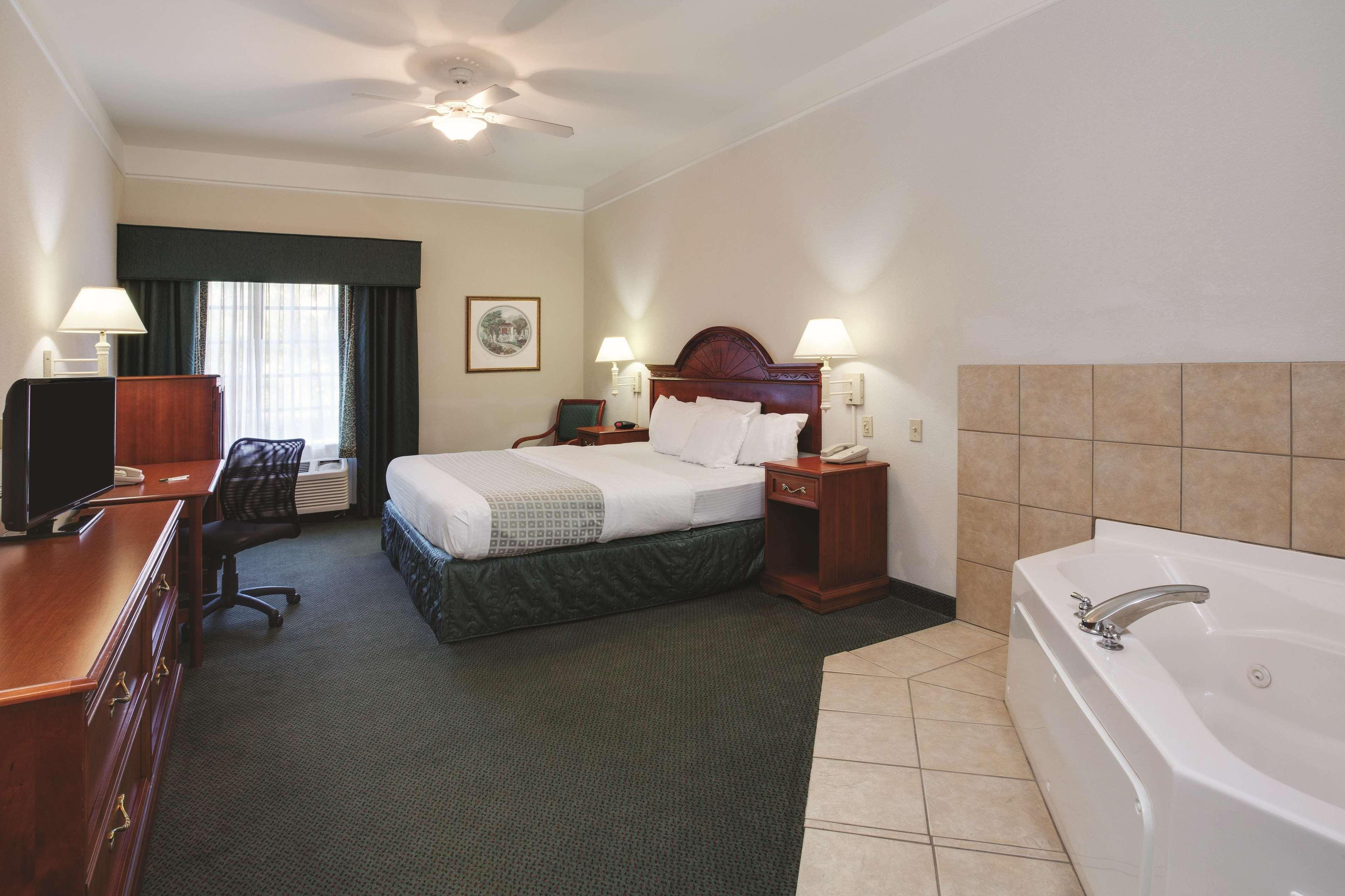 La Quinta Inn And Suites Fort Myers I-75 Eksteriør billede
