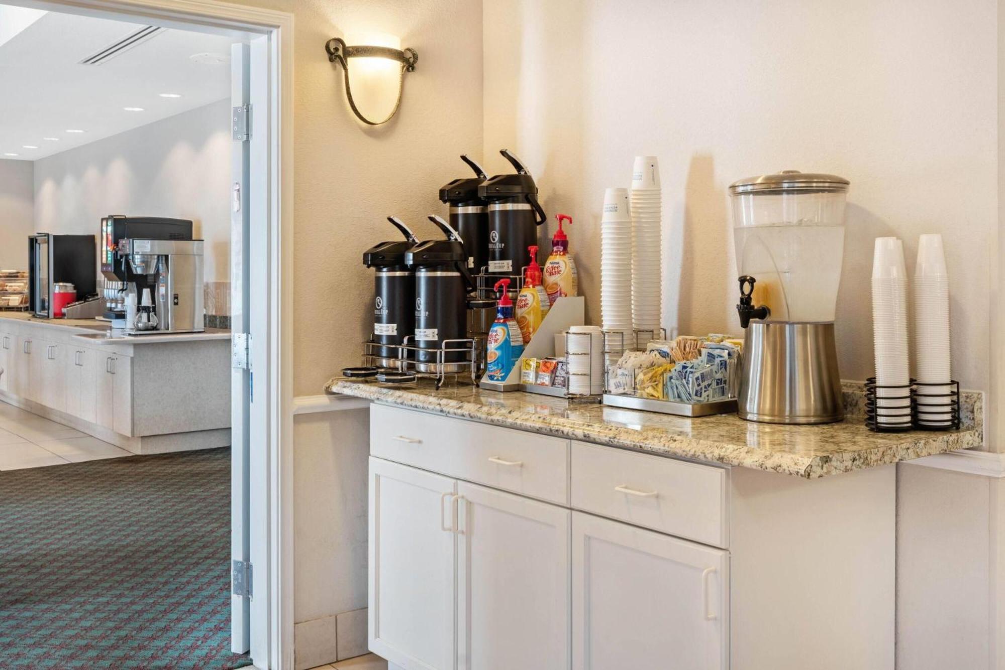 La Quinta Inn And Suites Fort Myers I-75 Eksteriør billede