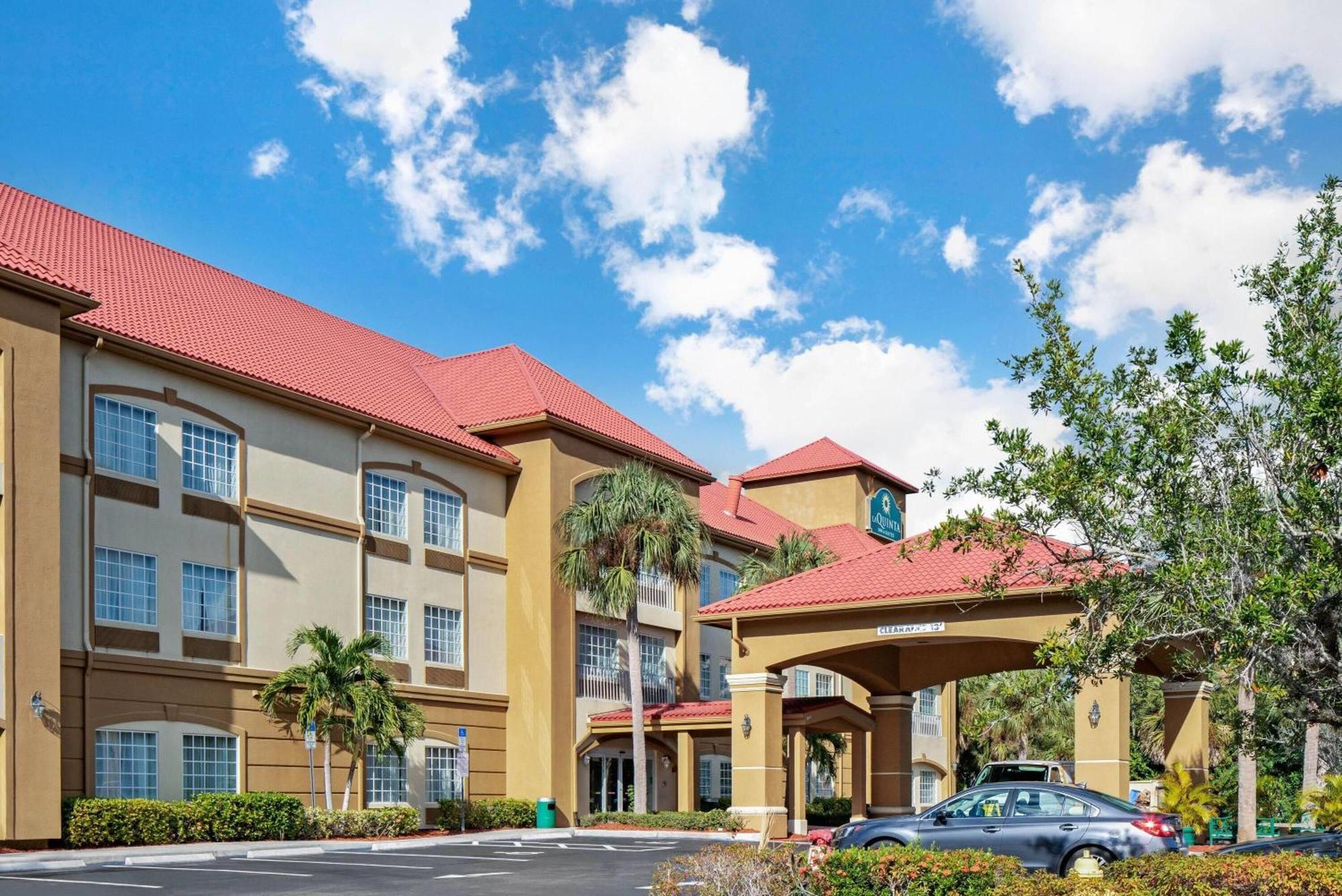 La Quinta Inn And Suites Fort Myers I-75 Eksteriør billede