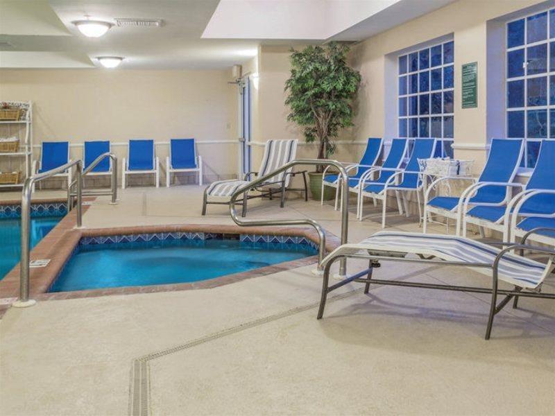 La Quinta Inn And Suites Fort Myers I-75 Eksteriør billede